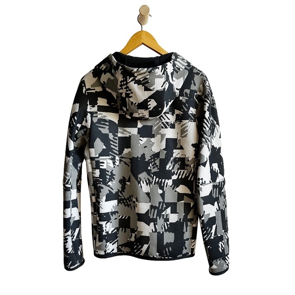 Nike | NSW Tech Fleece Digital Snow Camo Hoodie | Light Smoke Grey Black | S - Picture 3 of 6
